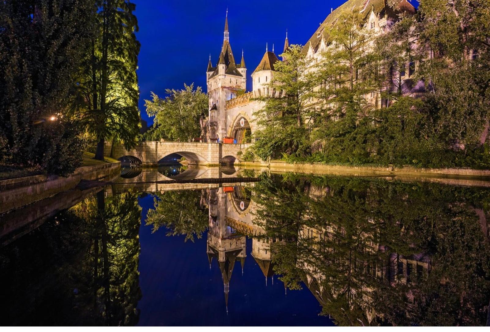 Апартаменты Andrassy Adventures Будапешт Экстерьер фото